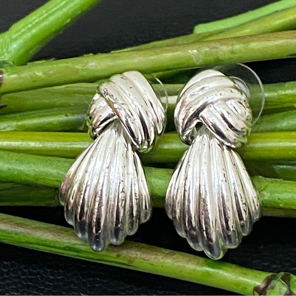 Vintage MONET Silver-tone Knot Door Knocker Earrings 16.5g - Picture 3 of 11